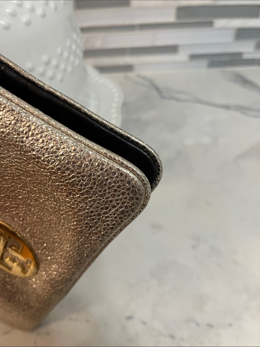 Tory Burch Metallic Gold Logo Wristlet Clutch - Picture 5 of 6